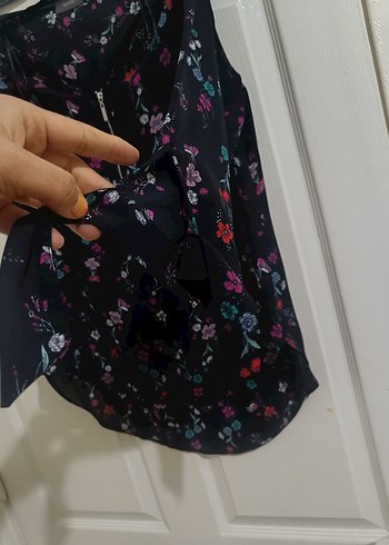 Çiçek Desenli Straplez Uzun Kollu Bluz - Görsel 2