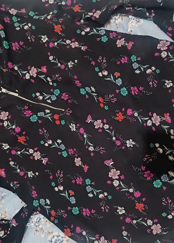 Çiçek Desenli Straplez Uzun Kollu Bluz - Görsel 3