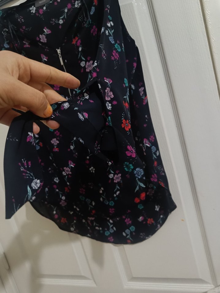 Çiçek Desenli Straplez Uzun Kollu Bluz - Görsel 2