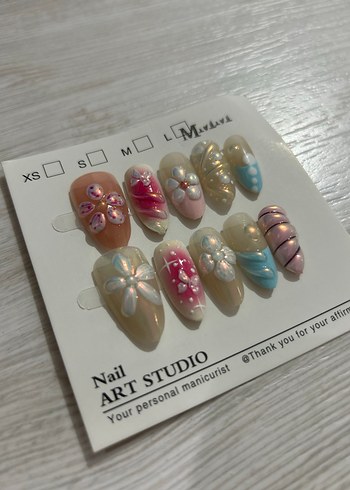 Pastel Renkli 3D Takma Tırnak Seti M Beden - Görsel 3