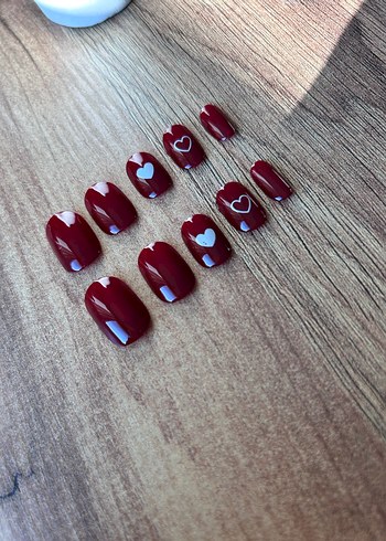 Bordo Kalp Desenli Takma Tırnak Seti - Görsel 3