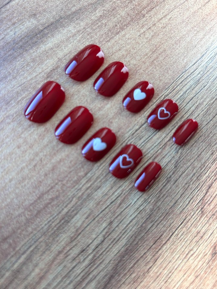 Bordo Kalp Desenli Takma Tırnak Seti - Görsel 2