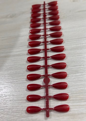 Kırmızı Damla Şeklinde Takma Tırnak Seti - Görsel 3