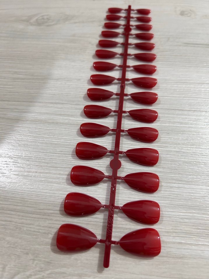 Kırmızı Damla Şeklinde Takma Tırnak Seti - Görsel 2