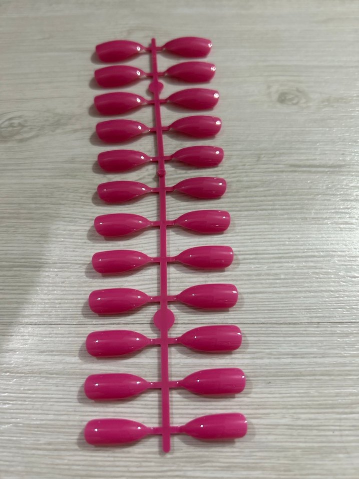 Renkli Pembe Takma Tırnak Seti - Görsel 3