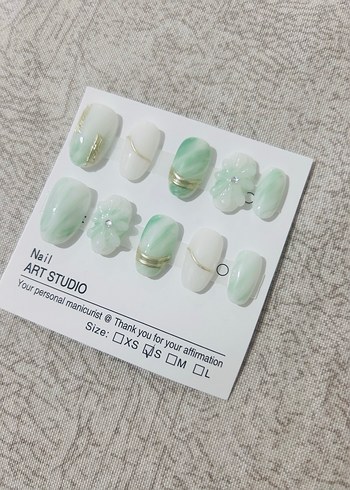 Pastel Yeşil Çiçekli Tırnak Seti - Görsel 2