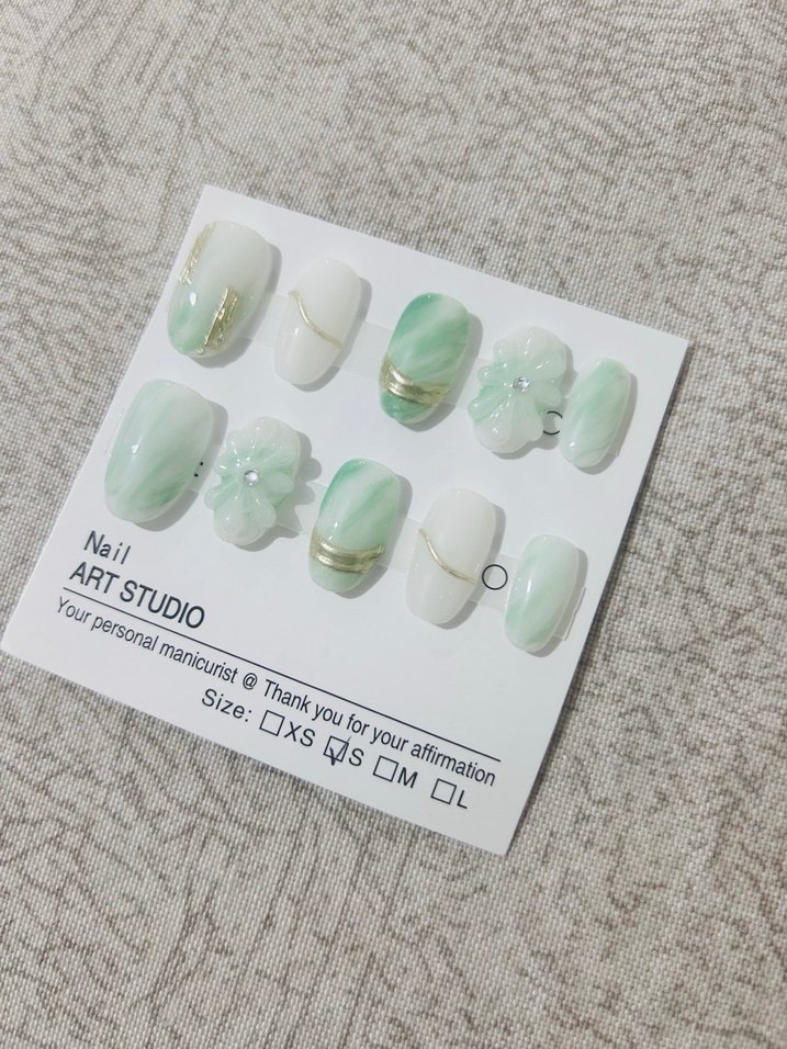 Pastel Yeşil Çiçekli Tırnak Seti - Görsel 2