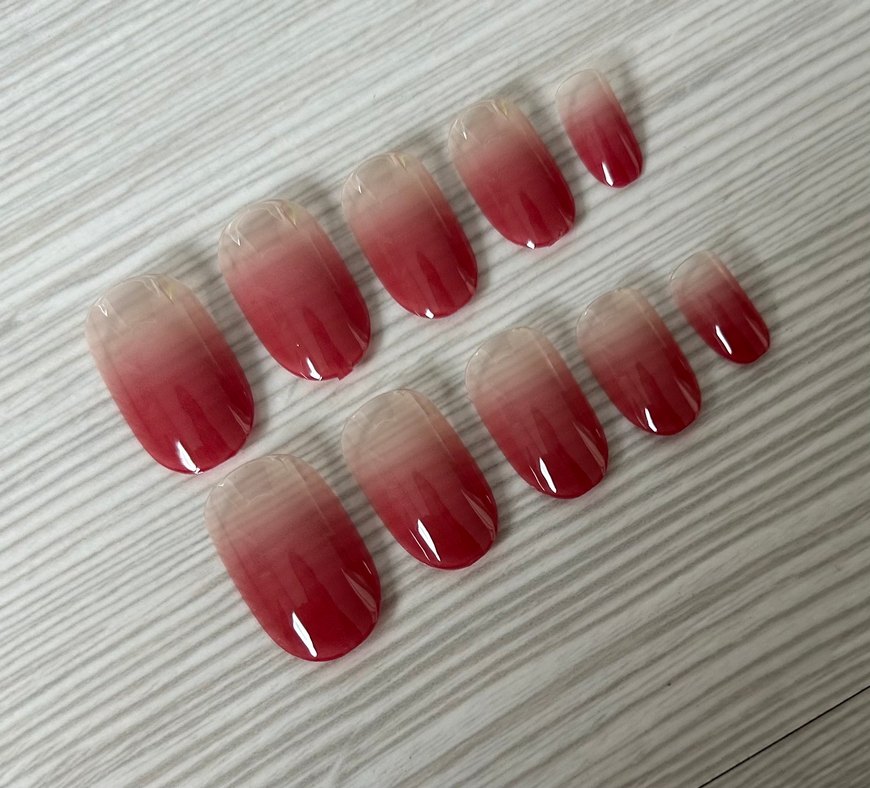 Parlak Kırmızı Ombre Takma Tırnak Seti - Görsel 2