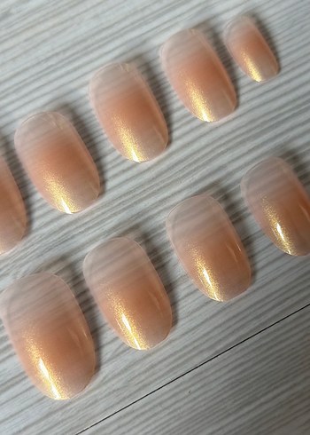 Parlak Bej Takma Tırnak Seti - Görsel 3