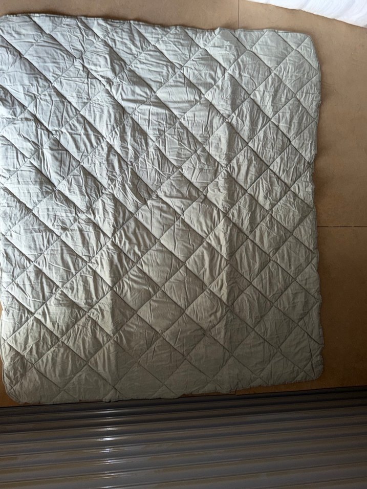 Gri Dikişli Yatak Örtüsü yorgan - Görsel 2