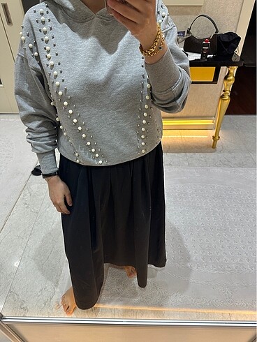 Zara Swetshört