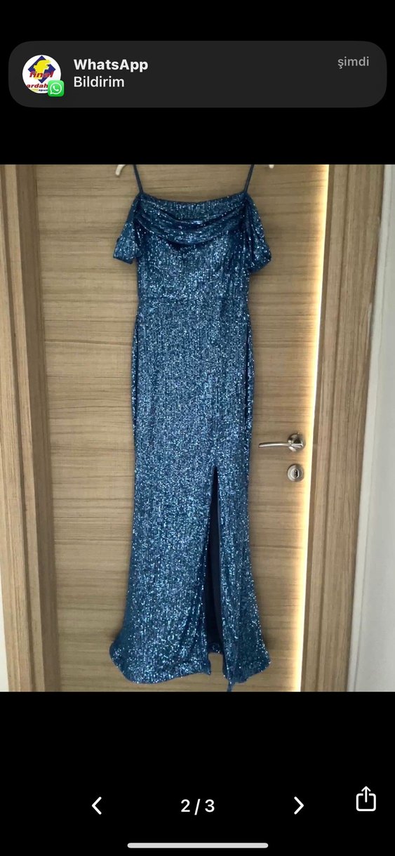 Mavi Parlak Abiye Elbise - Görsel 2