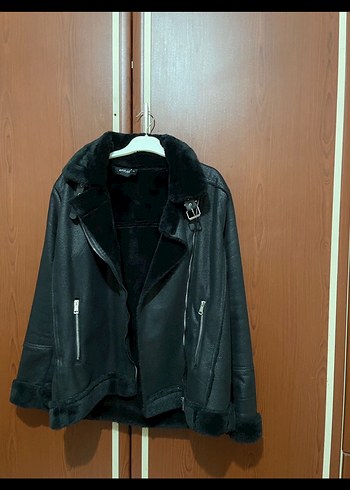 Siyah Süet Kürklü Kadın Ceket - Görsel 2