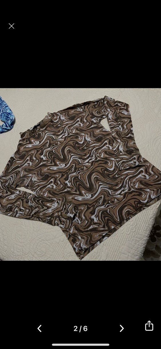 Kahverengi Boğazlı Kadın Bluz - Görsel 2