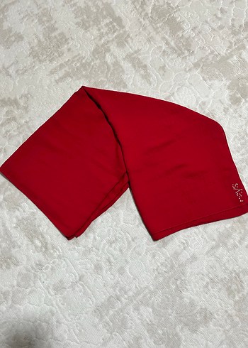 Kırmızı tesettür şal - Görsel 2