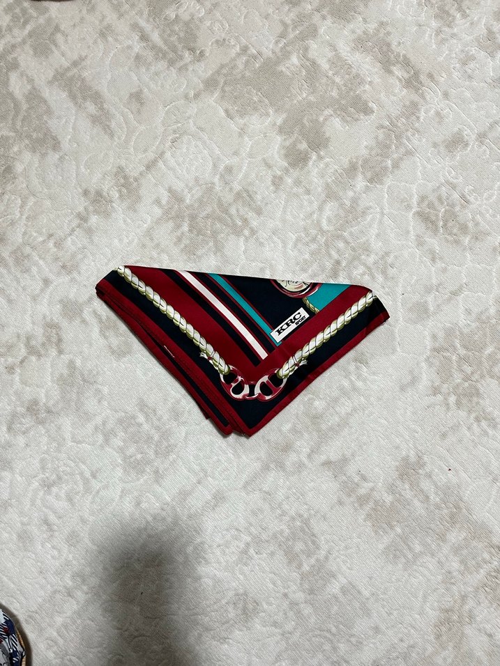 Renkli,desenli kadın eşarp marka:KARACA - Görsel 2