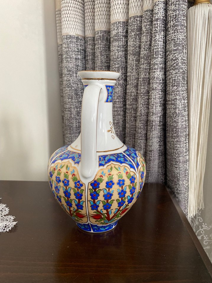 Renkli Desenli Beyaz Seramik Vazo - Görsel 4