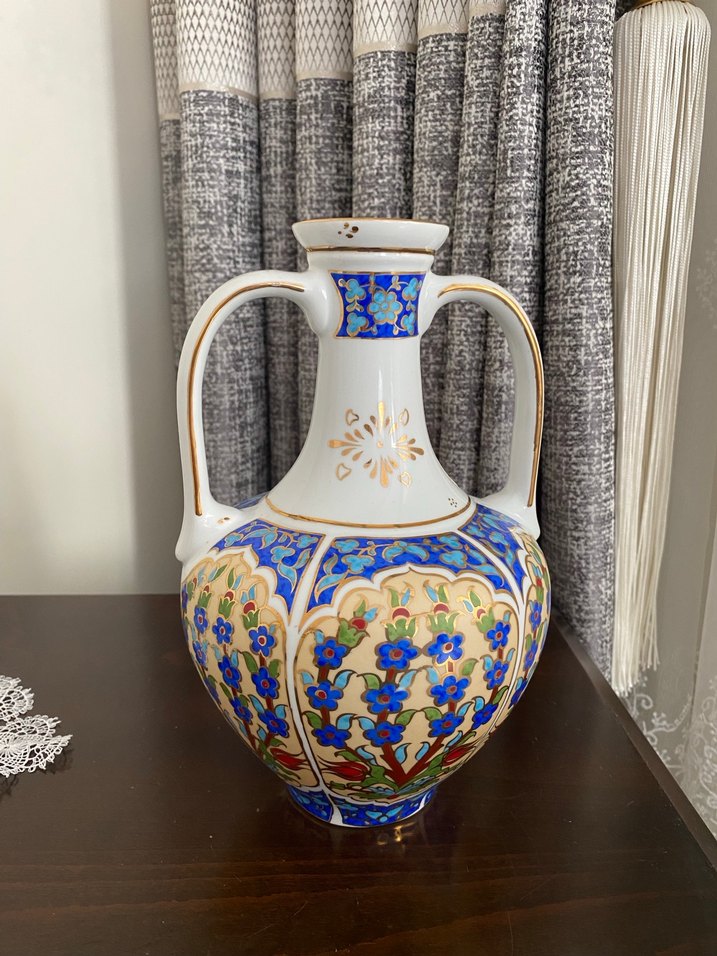 Renkli Desenli Beyaz Seramik Vazo - Görsel 3