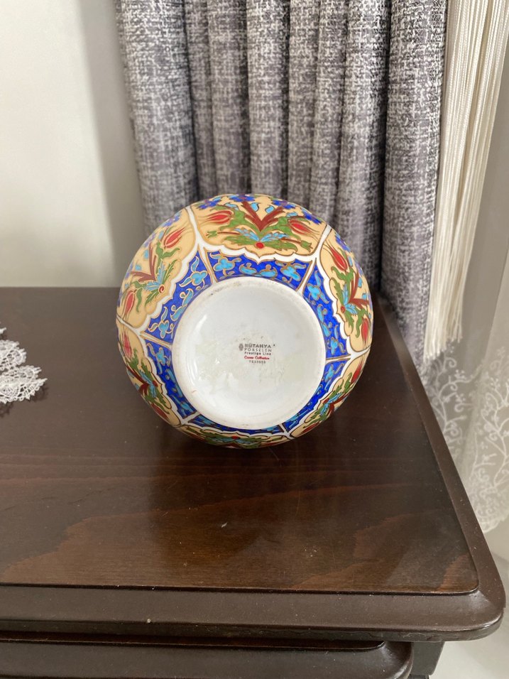 Renkli Desenli Beyaz Seramik Vazo - Görsel 5