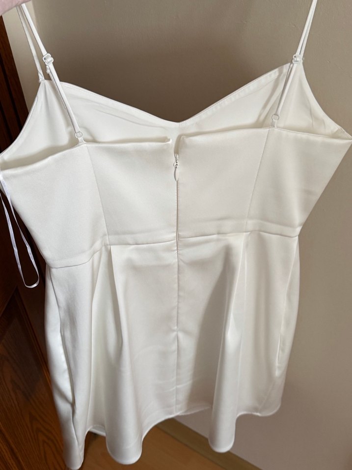 İnce askılı Mini Beyaz mezuniyet Elbisesi. Markası AdL. L/XL - Görsel 5