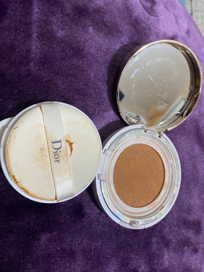 Dior Capture Totale Dreamskin Pudra bitmiş kutu - Görsel 4