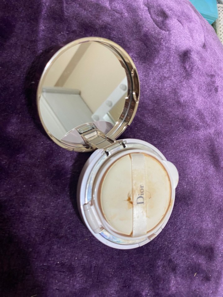 Dior Capture Totale Dreamskin Pudra bitmiş kutu - Görsel 3