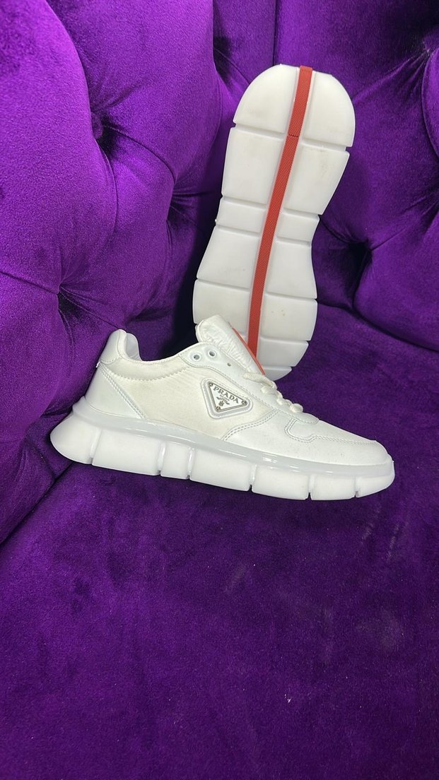 Prada spor ayakkabı - Görsel 2