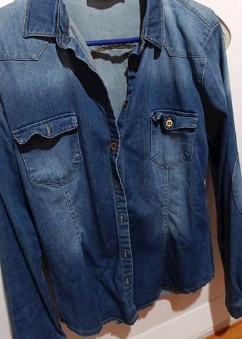 Düğmeli Uzun Kollu Mavi Denim Kadın Gömlek - Görsel 4