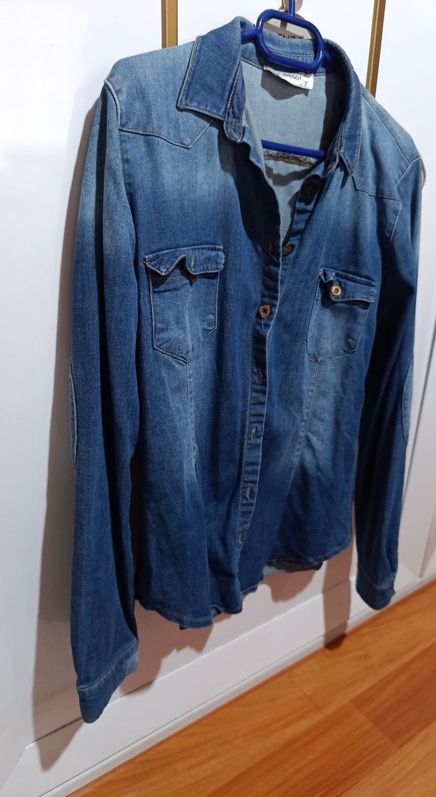 Düğmeli Uzun Kollu Mavi Denim Kadın Gömlek - Görsel 3