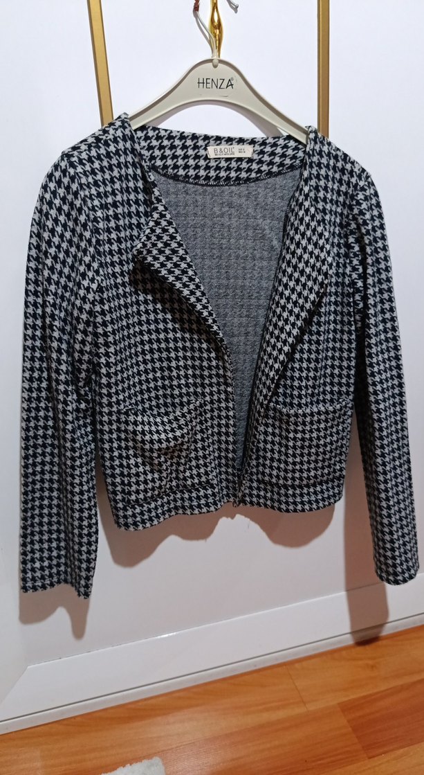 Kısa Kesim Kadın Ceket - Görsel 3