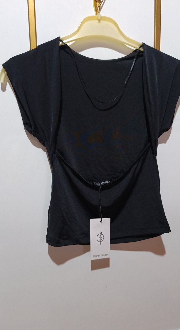 Siyah Mini crop sırt dekolteli Kadın Bluz - Görsel 4