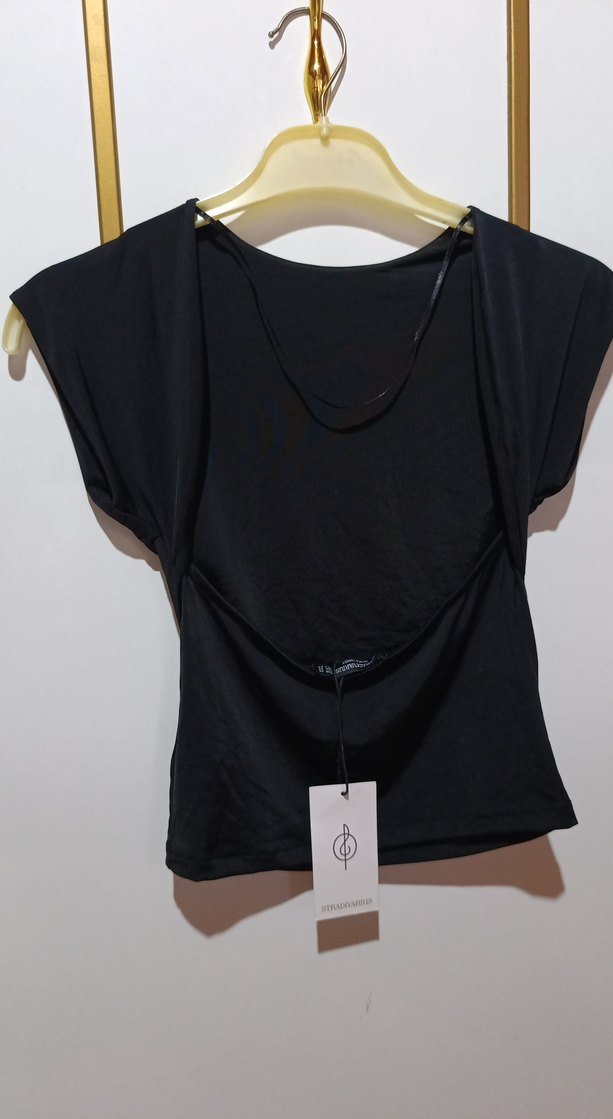 Siyah Mini crop sırt dekolteli Kadın Bluz - Görsel 3