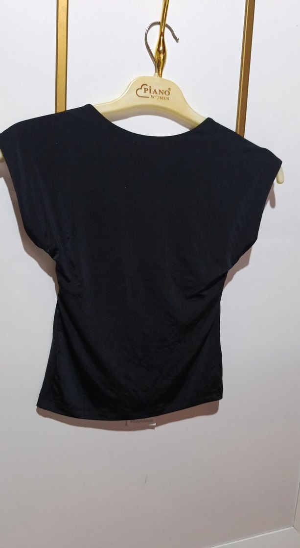 Siyah Mini crop sırt dekolteli Kadın Bluz - Görsel 2