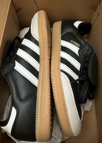 adidas gazelle silver green womens Adidas Men's Samba OG Shoes