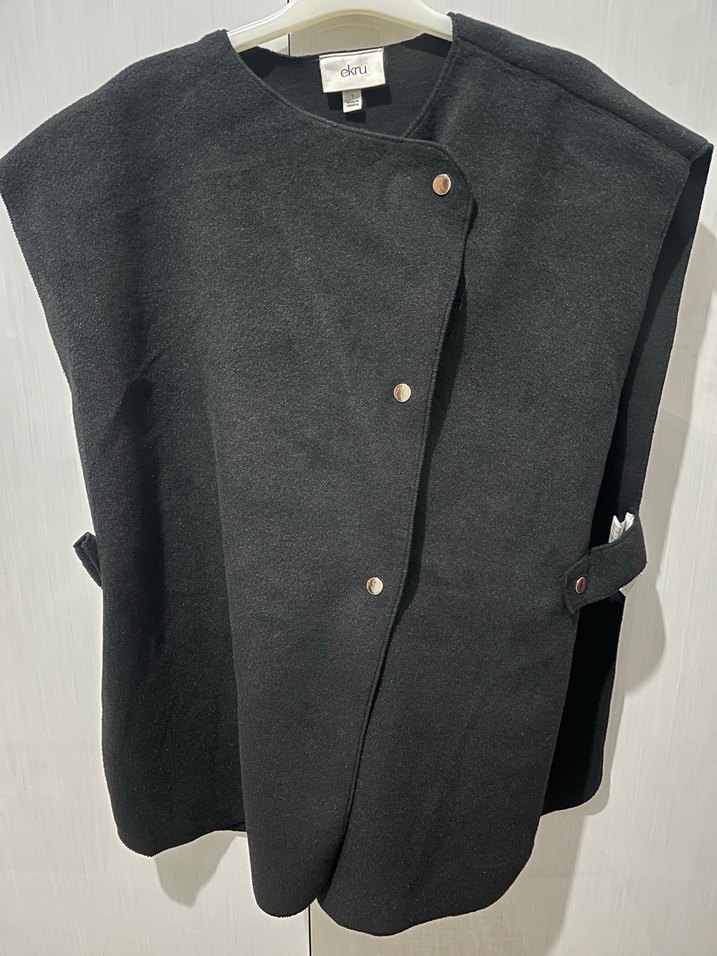 Düğmeli Siyah Kısa Kadın Yelek - Görsel 2