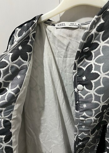 Gri Çiçek Desenli Kadın Düğmeli Ceket - Görsel 4