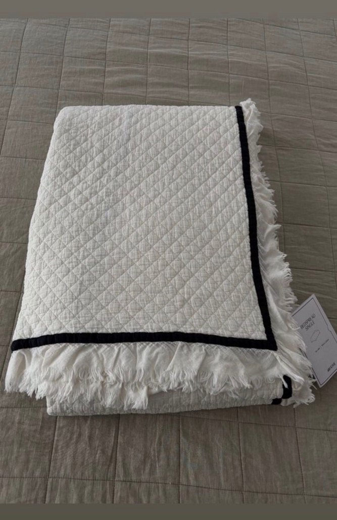 H&M Beyaz Gri Kenarlı Yatak Örtüsü - Görsel 4