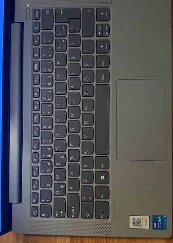 Lenovo Lacivert Laptop - Görsel 2