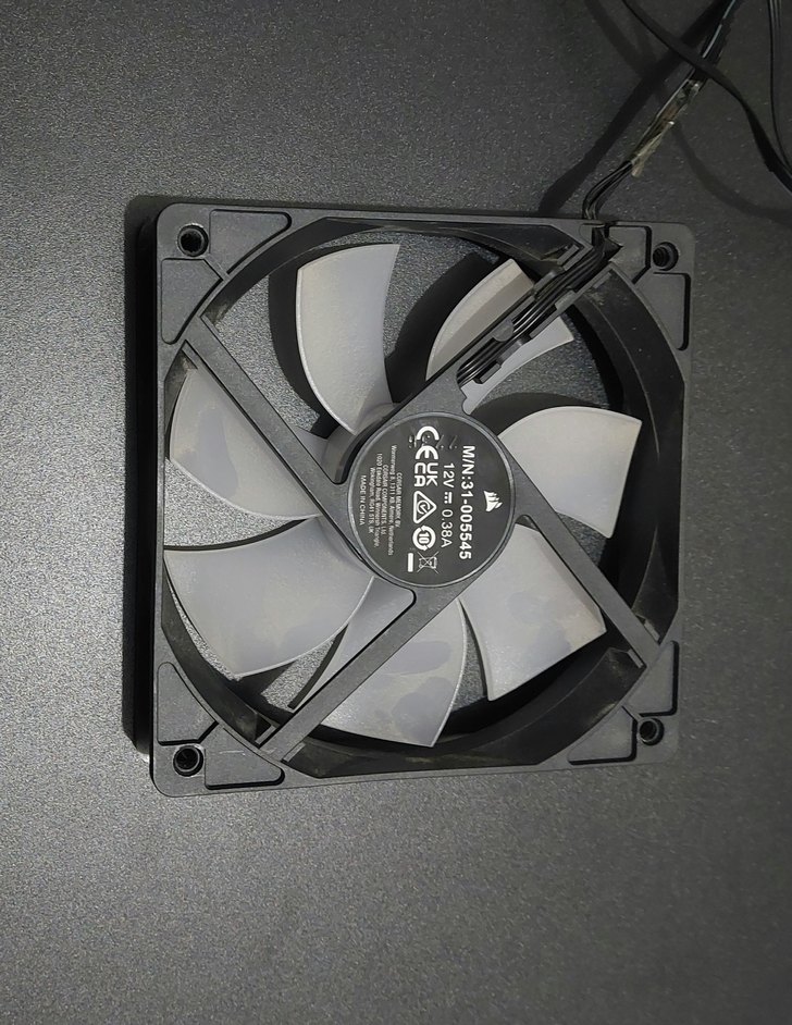 Corsair rgb kasa fanı - Görsel 2