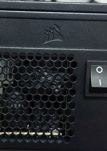 Corsair CV650 Siyah Güç Kaynağı - Görsel 4