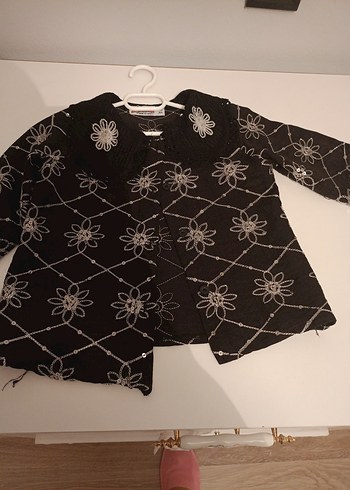 Boncuk İşlemeli Siyah kız çocuk gömlek - Görsel 3