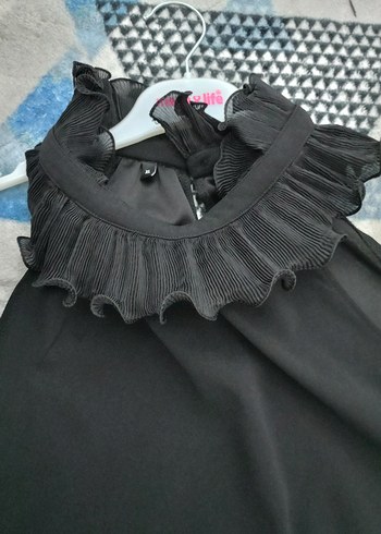 Yüksek Yakalı Siyah Akşam Elbisesi - Görsel 4