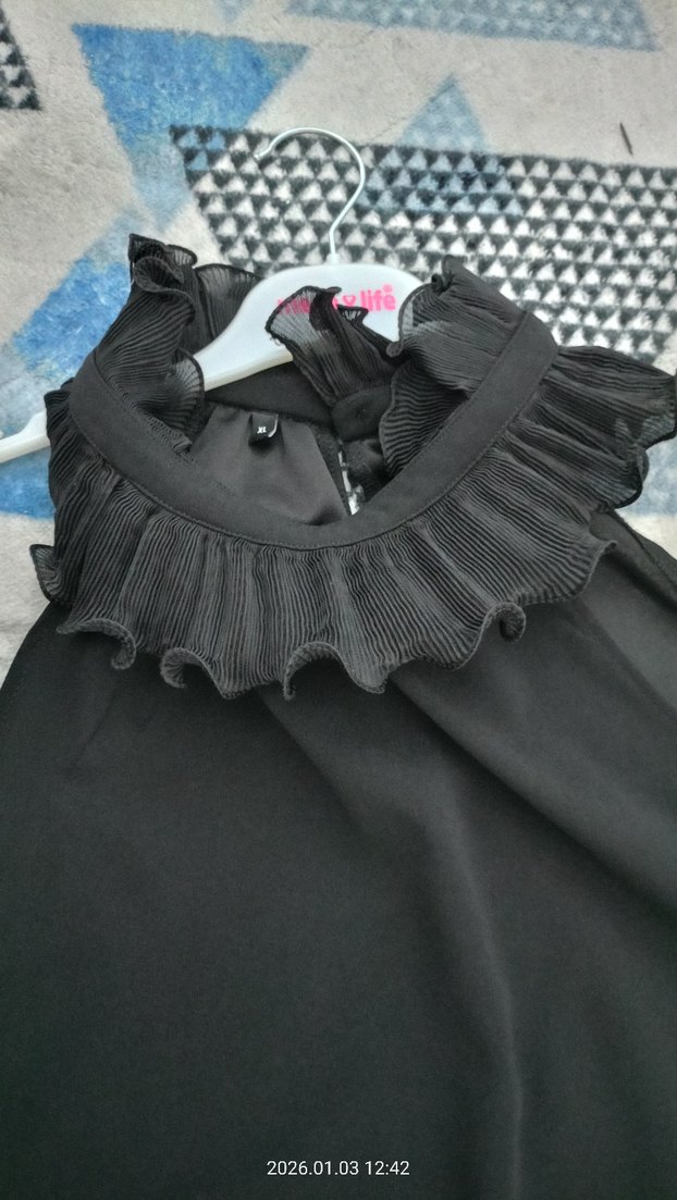 Yüksek Yakalı Siyah Akşam Elbisesi - Görsel 4