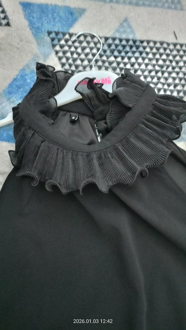 Yüksek Yakalı Siyah Akşam Elbisesi - Görsel 5