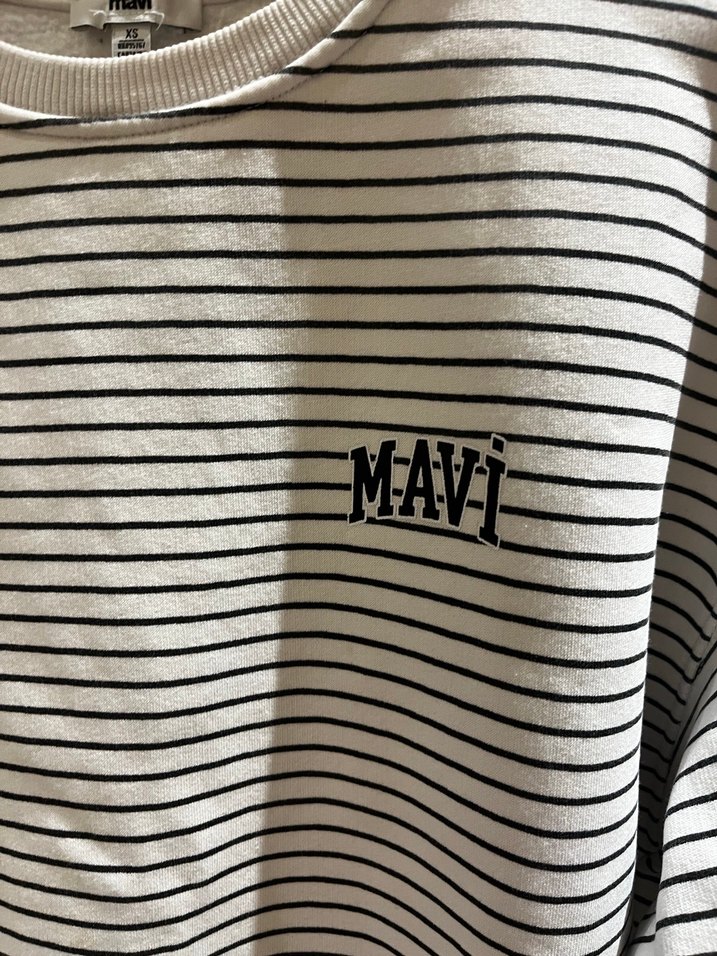 Mavi markaBeyaz Gri Çizgili Kadın Sweatshirt - Görsel 3