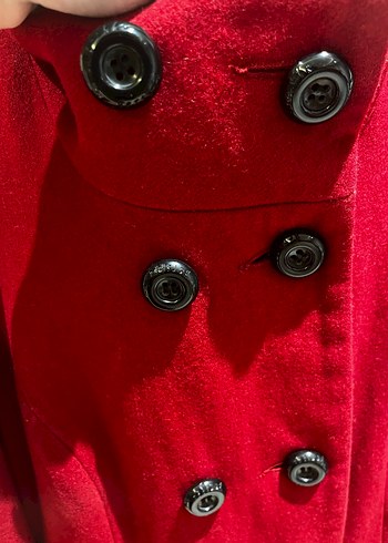 Kırmızı Çift Düğmeli Kaban - Görsel 10
