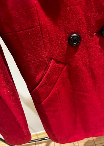 Kırmızı Çift Düğmeli Kaban - Görsel 2