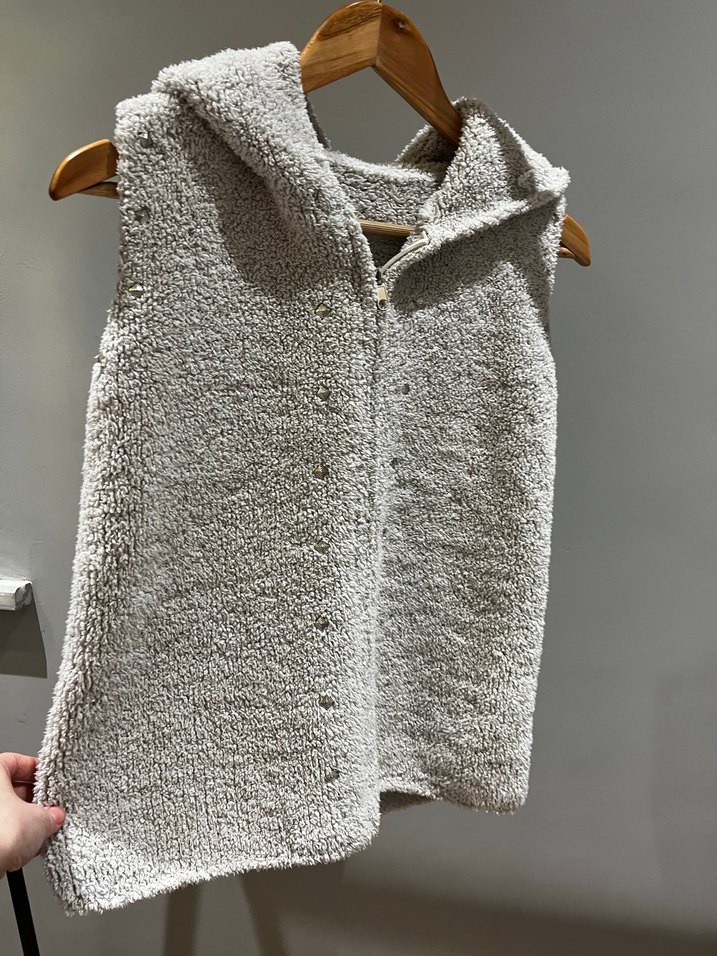 Gri Yünlü Kapüşonlu Kadın Triko Yelek - Görsel 3