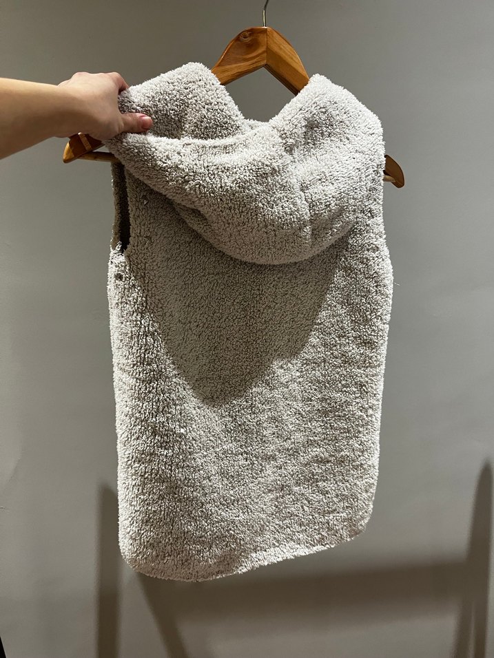 Gri Yünlü Kapüşonlu Kadın Triko Yelek - Görsel 5