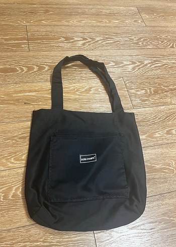 2 ADET ÇANTA. Biri bez kol çantası diğeri sapsız makyaj çantası - Görsel 2